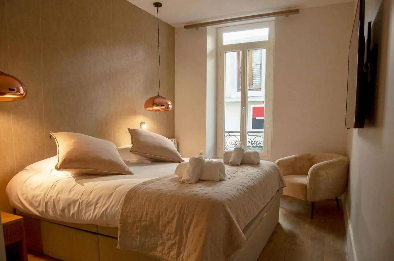 Exceptionnel! Luxueux Appartement 150 M2 Terrasse 40M2 Plein Centre 6Personnes Aix-les-Bains